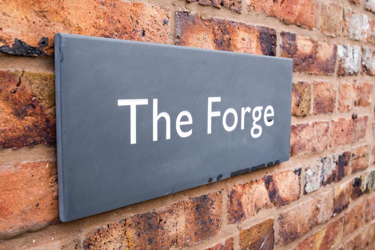 Willa The Forge - Beautiful Contemporary Barn - Hot Tub Bridgnorth Zewnętrze zdjęcie